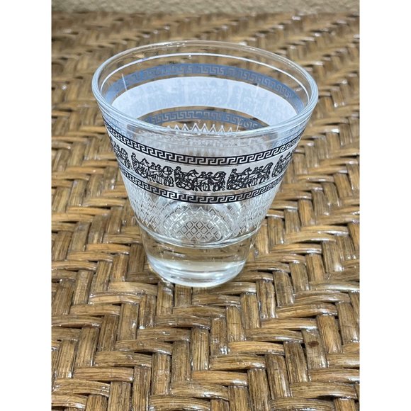 Jeanette Vintage Roman Chariot Horse Glass Drink Shaker and 1 Shot Glass - Picture 6 of 9